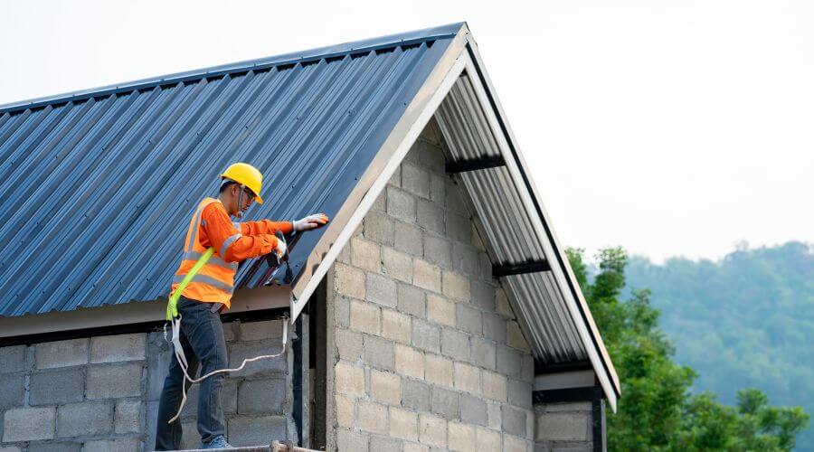 Professional Flat Roofing Installation in Caspian, MI